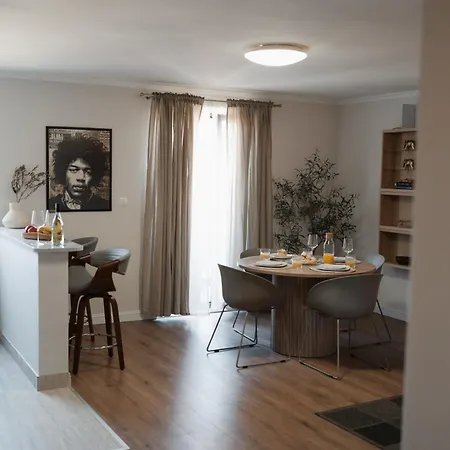 Tasha Apartment