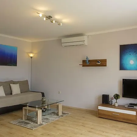 Tasha Apartment