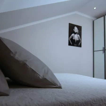 Tasha Apartment *